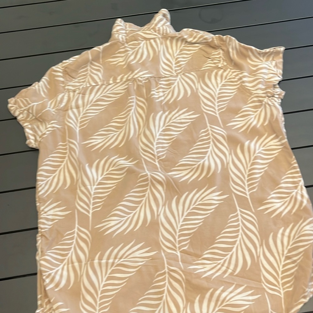 Casual Hawaiian shirt from Croft and barrow